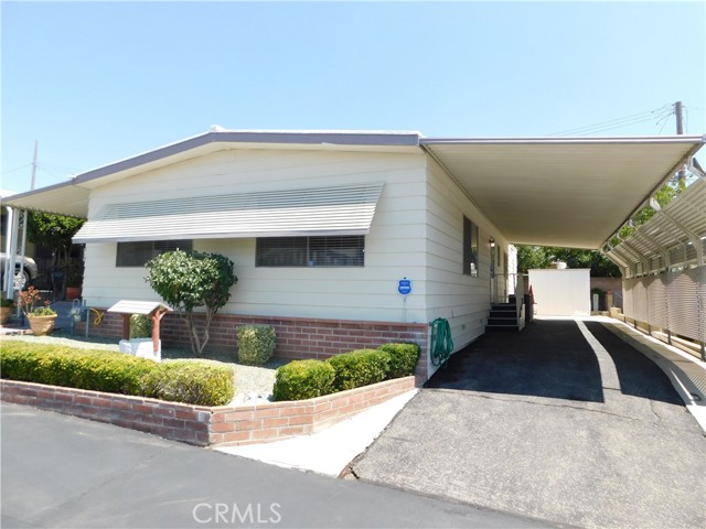 2200 W Wilson Street, Banning CA: https://media.crmls.org/medias/b03c78a6-35bb-4fe8-858b-2c9fcd8a449c.jpg