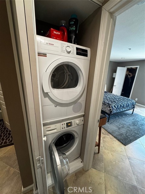 Detail Gallery Image 22 of 36 For 7320 Hawthorn #106 Ave #106,  Los Angeles,  CA 90046 - 2 Beds | 2 Baths