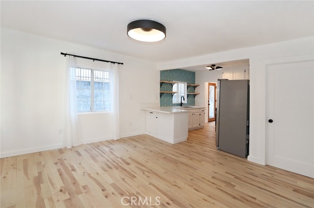 Image 36 of 71 For 1361 Armadale Avenue