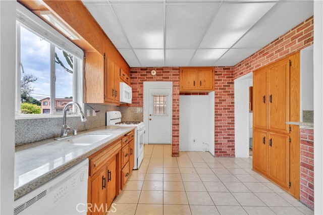 Detail Gallery Image 3 of 48 For 13401 Cypress St, Garden Grove,  CA 92843 - 3 Beds | 2 Baths