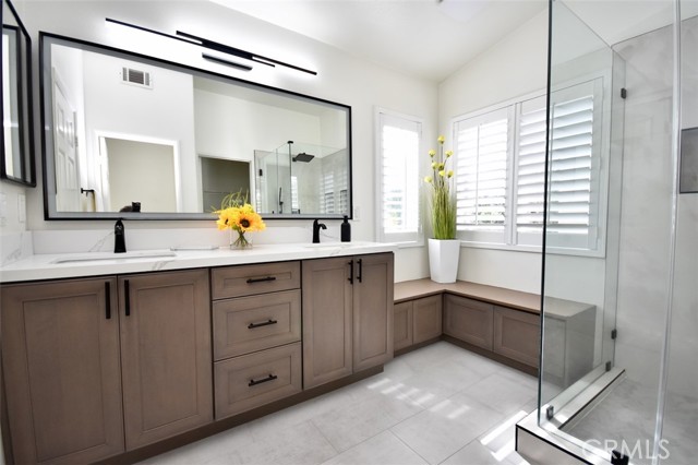 Detail Gallery Image 24 of 51 For 26 Santa Catalina Aisle, Irvine,  CA 92606 - 4 Beds | 2/1 Baths