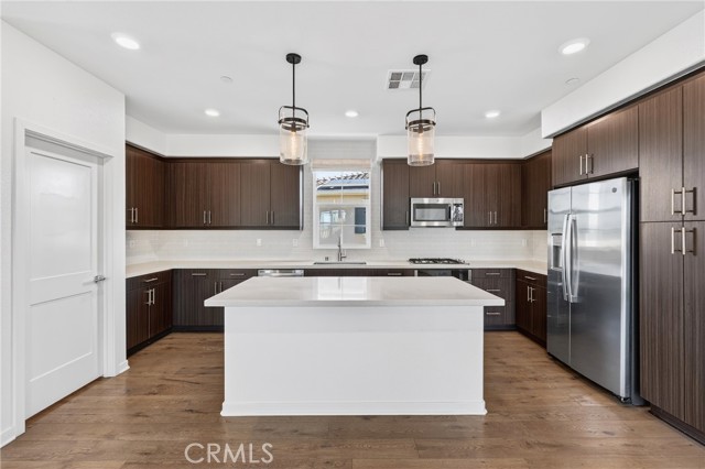 Detail Gallery Image 14 of 59 For 15953 Pilot, Chino,  CA 91708 - 3 Beds | 2 Baths