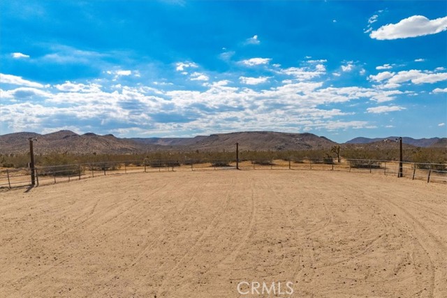 Detail Gallery Image 42 of 74 For 1090 Jemez Trl, Yucca Valley,  CA 92284 - 2 Beds | 2 Baths