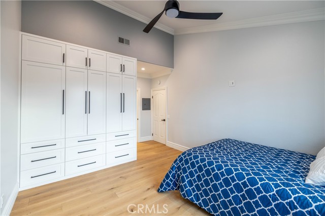 1516 Pacific Coast, Huntington Beach CA: https://media.crmls.org/medias/b04107f2-bde8-4da8-b91c-35a0e2c2c244.jpg
