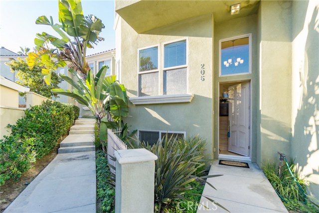 206 Calle Miramar, Redondo Beach, California 90277, 4 Bedrooms Bedrooms, ,3 BathroomsBathrooms,Residential,Sold,Calle Miramar,SB17021229
