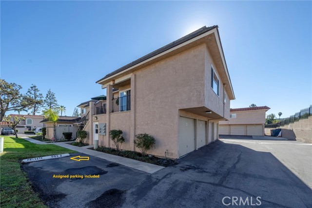 Detail Gallery Image 2 of 38 For 955 Las Lomas Dr #D,  La Habra,  CA 90631 - 3 Beds | 1/1 Baths