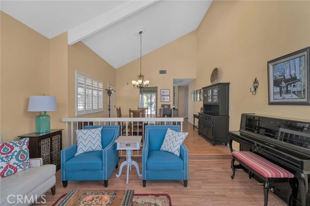 339 W Dawson Court, Glendora CA: https://media.crmls.org/medias/b042f52d-3f58-4c51-9888-16664745124b.jpg