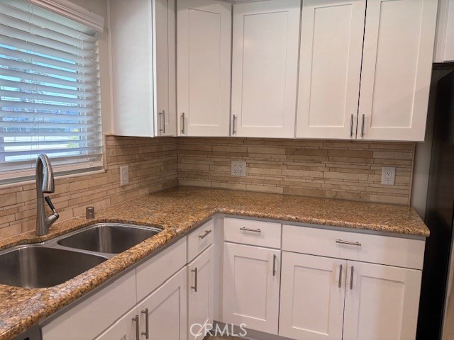 Detail Gallery Image 11 of 11 For 6261 Gloria Dr, Huntington Beach,  CA 92647 - 3 Beds | 2 Baths