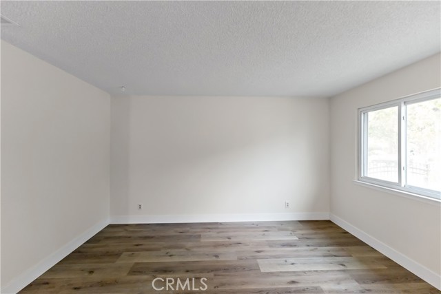 Image 3 of 17 For 2131 Pico Avenue
