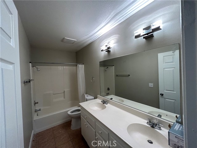 Detail Gallery Image 11 of 14 For 2694 W Cardamon St, San Bernardino,  CA 92410 - 4 Beds | 2 Baths