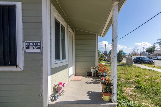 Detail Gallery Image 4 of 14 For 445 E Main, San Jacinto,  CA 92583 - 1 Beds | 1 Baths