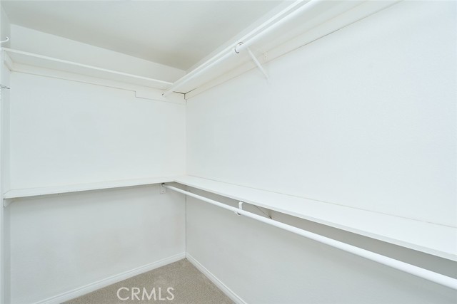 385 Park Avenue, Long Beach CA: https://media.crmls.org/medias/b0448cb3-9bd0-413f-a053-2cdf18c67c9a.jpg