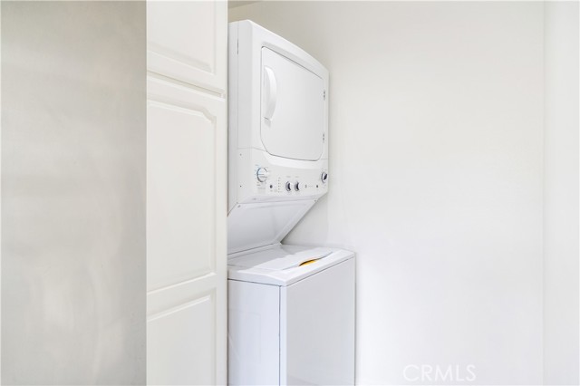 6216 Tapia Drive, Malibu CA: https://media.crmls.org/medias/b044e4bb-ad3c-4b05-a12f-6ef688f32a38.jpg