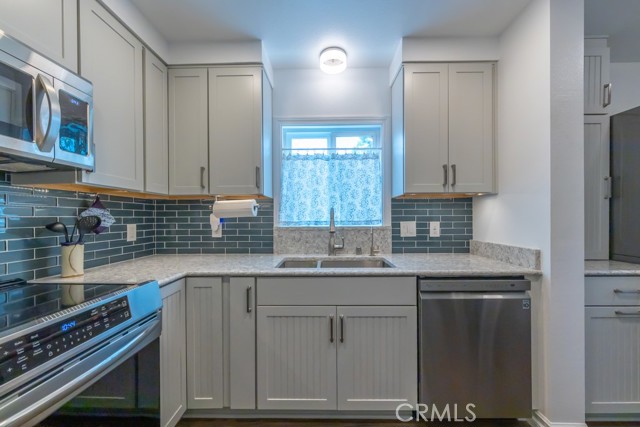 Detail Gallery Image 11 of 30 For 4951 Park Pl, Yorba Linda,  CA 92886 - 3 Beds | 2 Baths