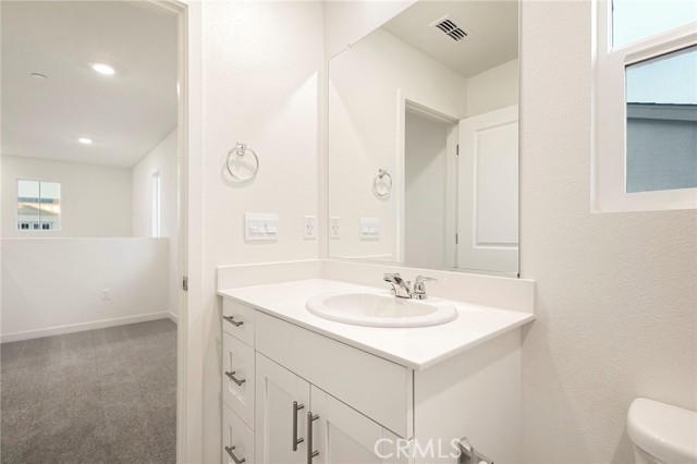 Detail Gallery Image 30 of 63 For 3 Rye Ct, Chico,  CA 95928 - 3 Beds | 2/1 Baths