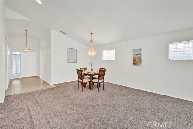 11246 Pleasant Hills Drive, Apple Valley CA: https://media.crmls.org/medias/b046fa62-09d6-4058-8af3-9bec9f730bac.jpg