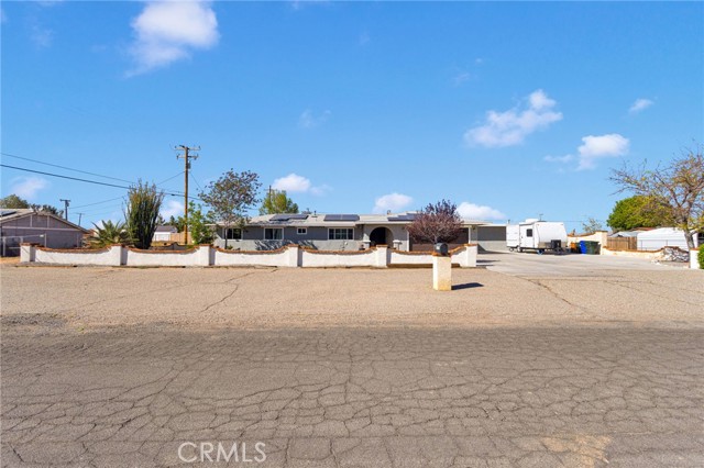 Detail Gallery Image 2 of 62 For 20276 Itasca, Apple Valley,  CA 92308 - 4 Beds | 2 Baths