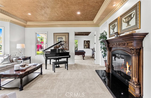 Detail Gallery Image 10 of 75 For 26012 Horseshoe Cr, Laguna Hills,  CA 92653 - 5 Beds | 5/1 Baths