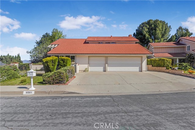 Detail Gallery Image 2 of 73 For 16801 Twin Hill Dr, Hacienda Heights,  CA 91745 - 4 Beds | 2/1 Baths