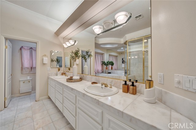1768 Oakwood Avenue, Arcadia CA: https://media.crmls.org/medias/b049054e-ad40-4a7b-a43b-0ed378788993.jpg