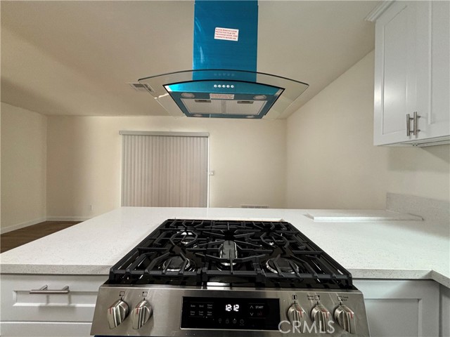 Detail Gallery Image 11 of 31 For 1705 E 111th Pl, Los Angeles,  CA 90059 - 3 Beds | 2 Baths