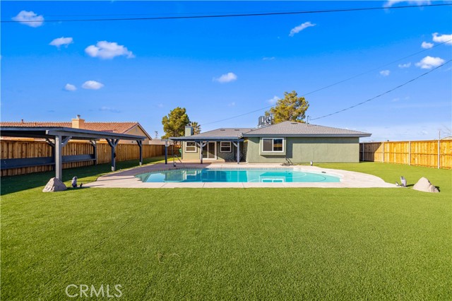 9332 Evelyn Avenue, California City CA: https://media.crmls.org/medias/b04a4ca8-abf5-4c2d-acca-5b0833aff50c.jpg