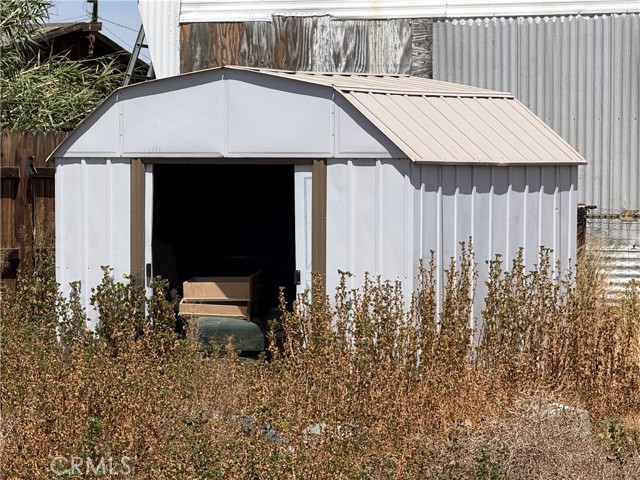 Detail Gallery Image 4 of 9 For 18296 Claymine, Edwards,  CA 93523 - 1 Beds | 1 Baths