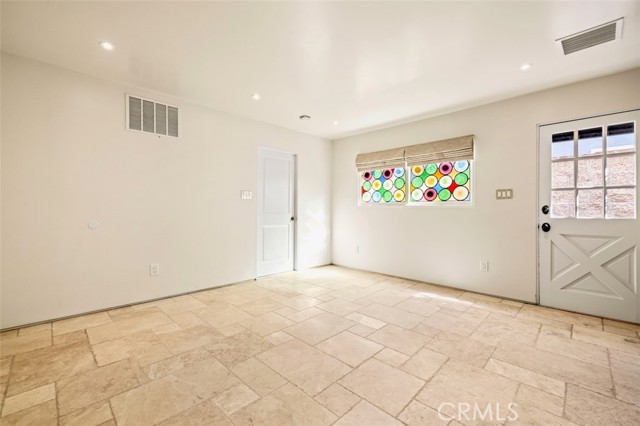 Detail Gallery Image 25 of 59 For 89 Rivo Alto Canal, Long Beach,  CA 90803 - 5 Beds | 3/1 Baths