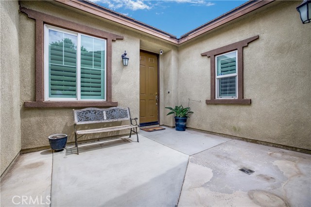 18019 Lapis Lane, San Bernardino CA: https://media.crmls.org/medias/b04b7ed1-e8cd-4b9e-b0ed-7e7b11e16a31.jpg