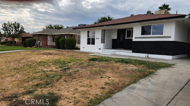 Detail Gallery Image 6 of 13 For 2134 Sacramento St, Bakersfield,  CA 93305 - 3 Beds | 2 Baths