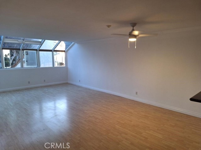 Detail Gallery Image 4 of 14 For 250 the Village #113,  Redondo Beach,  CA 90277 - 1 Beds | 1 Baths