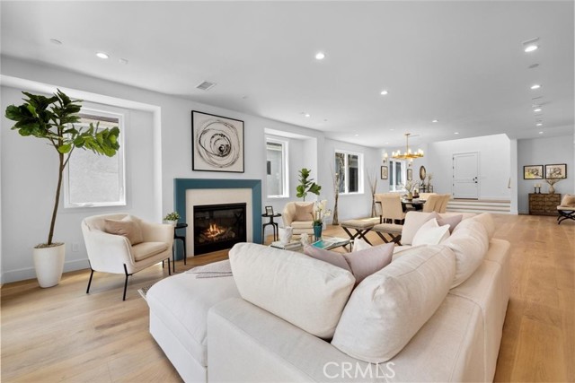 3002 Laurel Avenue, Manhattan Beach, California 90266, 5 Bedrooms Bedrooms, ,5 BathroomsBathrooms,Residential,Sold,Laurel,SB22092750