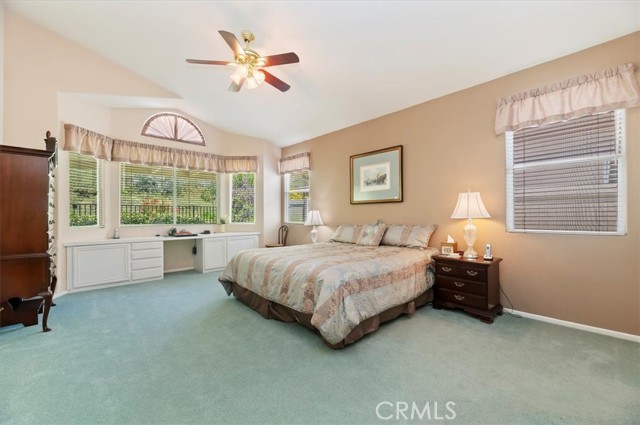 23810 Via Barletta, Murrieta CA: https://media.crmls.org/medias/b04c9269-fa3d-4b9d-a075-916a9ea9a257.jpg