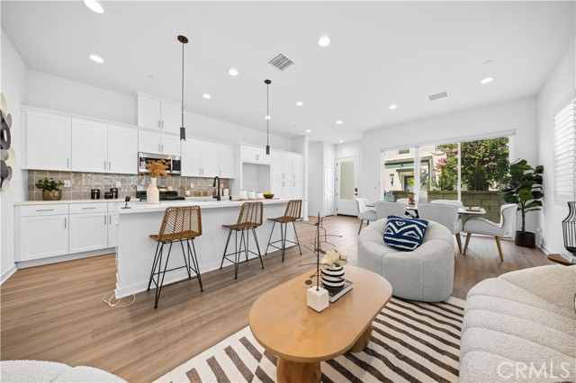 Detail Gallery Image 9 of 47 For 4440 S Forsyth Paseo, Ontario,  CA 91762 - 3 Beds | 2/1 Baths