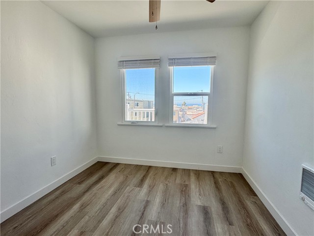 Detail Gallery Image 10 of 12 For 908 Manhattan Ave #D,  Hermosa Beach,  CA 90254 - 1 Beds | 1 Baths