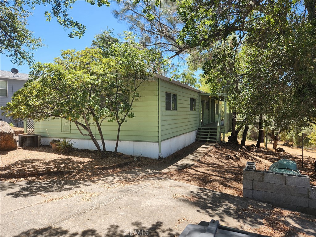422 Lodgeview Drive