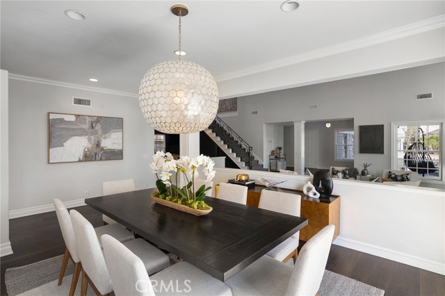 Detail Gallery Image 11 of 41 For 5 Hillsborough, Newport Beach,  CA 92660 - 4 Beds | 4/1 Baths