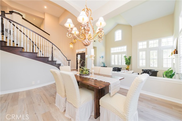 Detail Gallery Image 8 of 35 For 27860 Mount Shasta Way, Yorba Linda,  CA 92887 - 5 Beds | 3/1 Baths