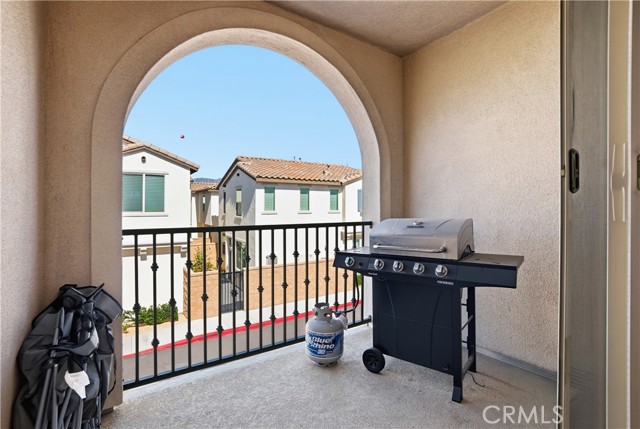 Detail Gallery Image 7 of 45 For 16651 Snowdrop #1,  Fontana,  CA 92336 - 3 Beds | 2 Baths