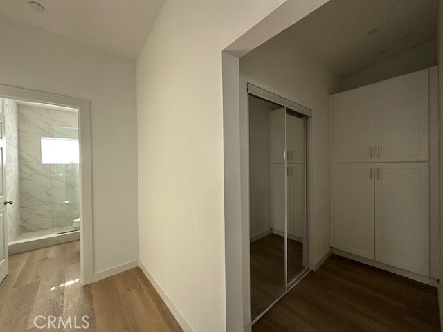 19432 1/2 Keswick Street, Reseda CA: https://media.crmls.org/medias/b052b8a0-de8e-4d2c-bcda-e36ee3ebb144.jpg