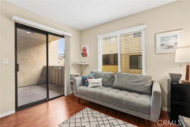 Detail Gallery Image 15 of 27 For 2304 Mathews Ave #2,  Redondo Beach,  CA 90278 - 2 Beds | 2/1 Baths