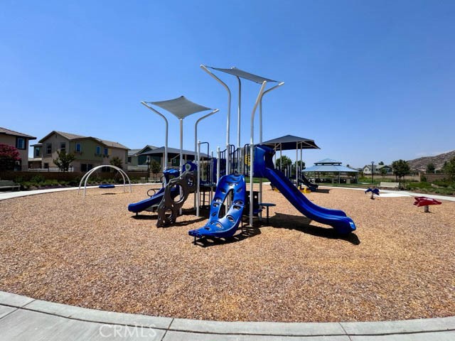 30045 Sunset Pier Drive, Menifee CA: https://media.crmls.org/medias/b0540412-eeb9-4906-a5c6-40bc935f4f1e.jpg