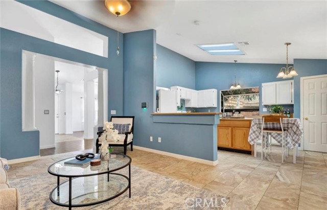Detail Gallery Image 6 of 11 For 12565 High Desert Rd, Victorville,  CA 92392 - 4 Beds | 2 Baths