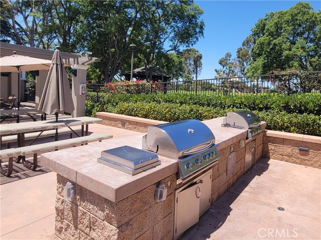 410 Timberwood, Irvine CA: https://media.crmls.org/medias/b054a720-7b7f-4289-9327-caff85f34d83.jpg