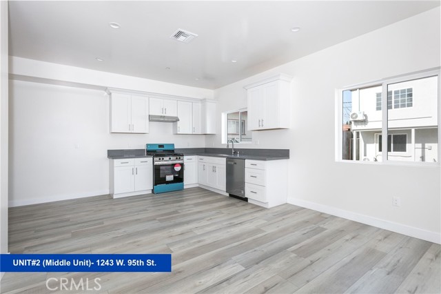 1241 W 95th Street, Los Angeles CA: https://media.crmls.org/medias/b054cde5-6a3e-4c7c-b979-8c34525b1d5c.jpg