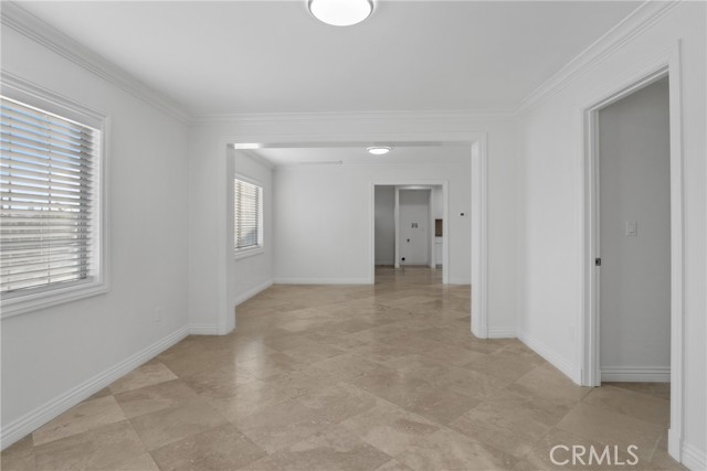Detail Gallery Image 10 of 13 For 7460 Cypress Ave, Fontana,  CA 62336 - 3 Beds | 1 Baths