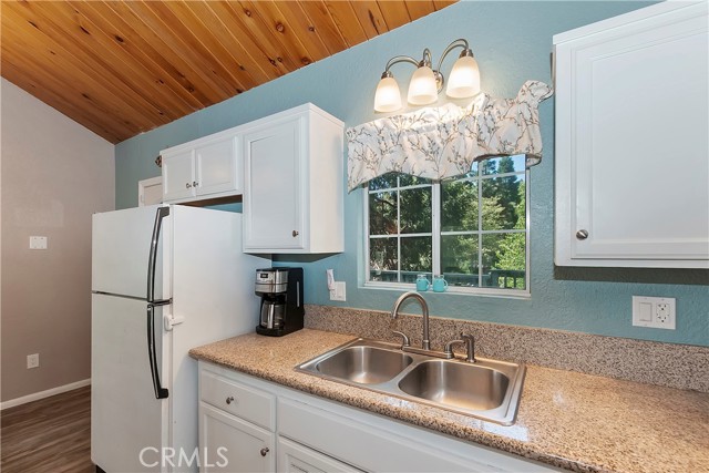 Detail Gallery Image 25 of 37 For 22365 Pine Dr, Cedarpines Park,  CA 92322 - 4 Beds | 2 Baths
