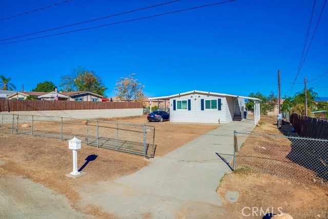 Detail Gallery Image 1 of 38 For 18870 Woodcrest Ln, Riverside,  CA 92508 - 3 Beds | 2 Baths