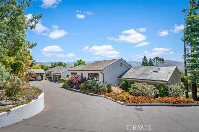 150 Los Robles Court, San Luis Obispo CA: https://media.crmls.org/medias/b0570d48-fde5-43eb-b599-2eebc409c338.jpg