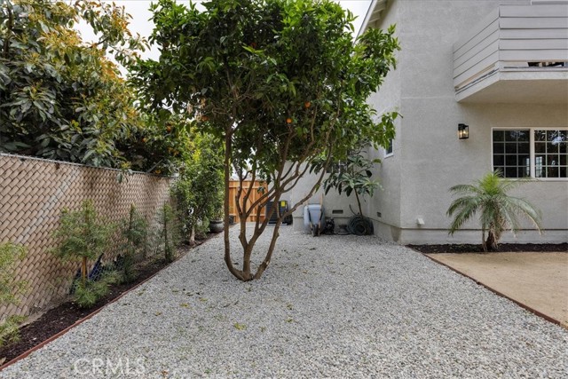 11927 Beatrice Street, Culver City CA: https://media.crmls.org/medias/b0576876-e82d-40e8-9f1c-e08056c7c20a.jpg
